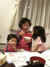 遥、便秘に苦しむ