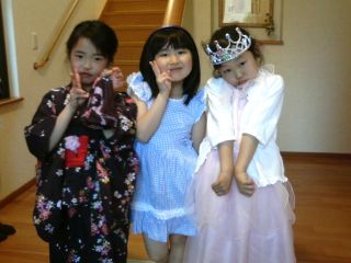 奈乃佳ちゃんちで姫に変身