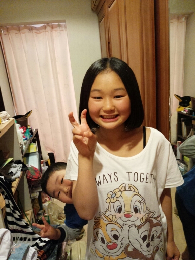 遥、ストレートパーマをかける